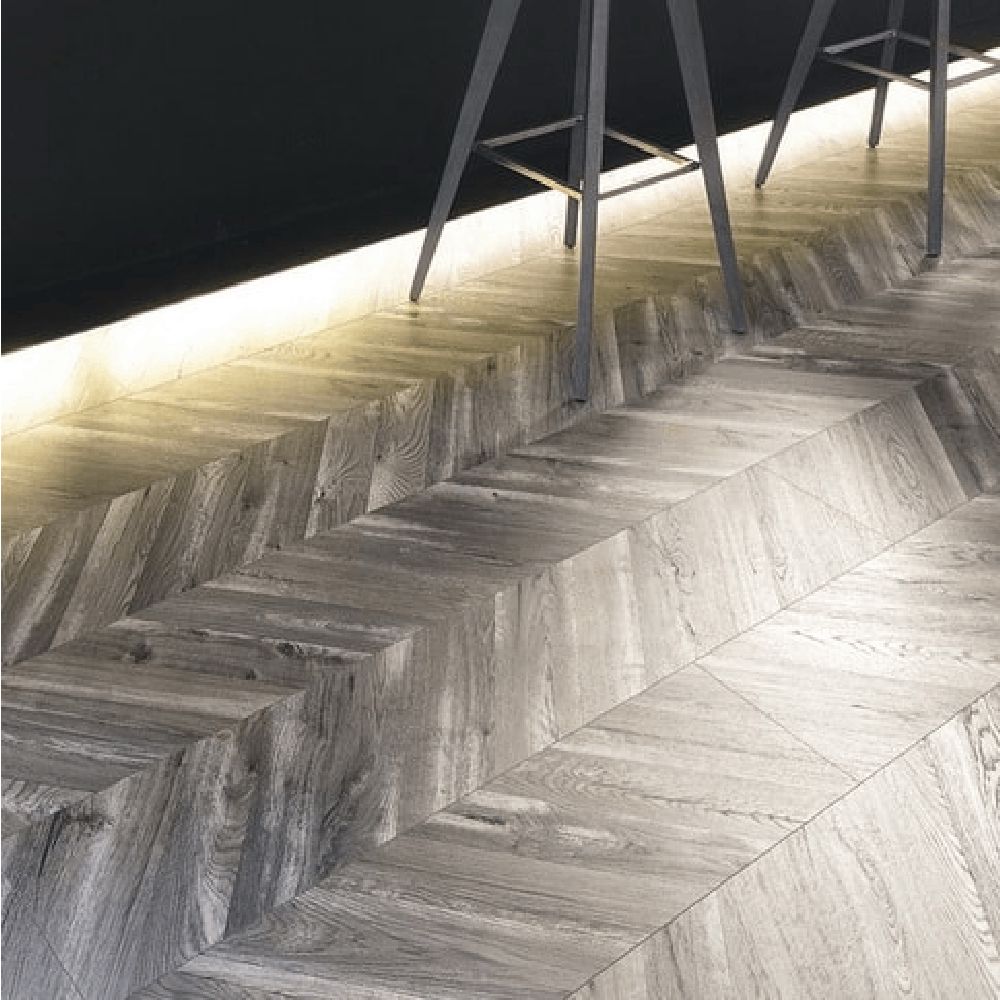 Laminat Kaindl Fishbone K4439 OAK Fortress Kornborg — Mallar, Bakı (2)