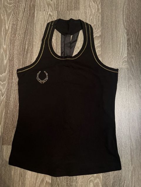 Qara rəngli qadın idman maykası - Model: Racerback (kroska arxa — Bakı