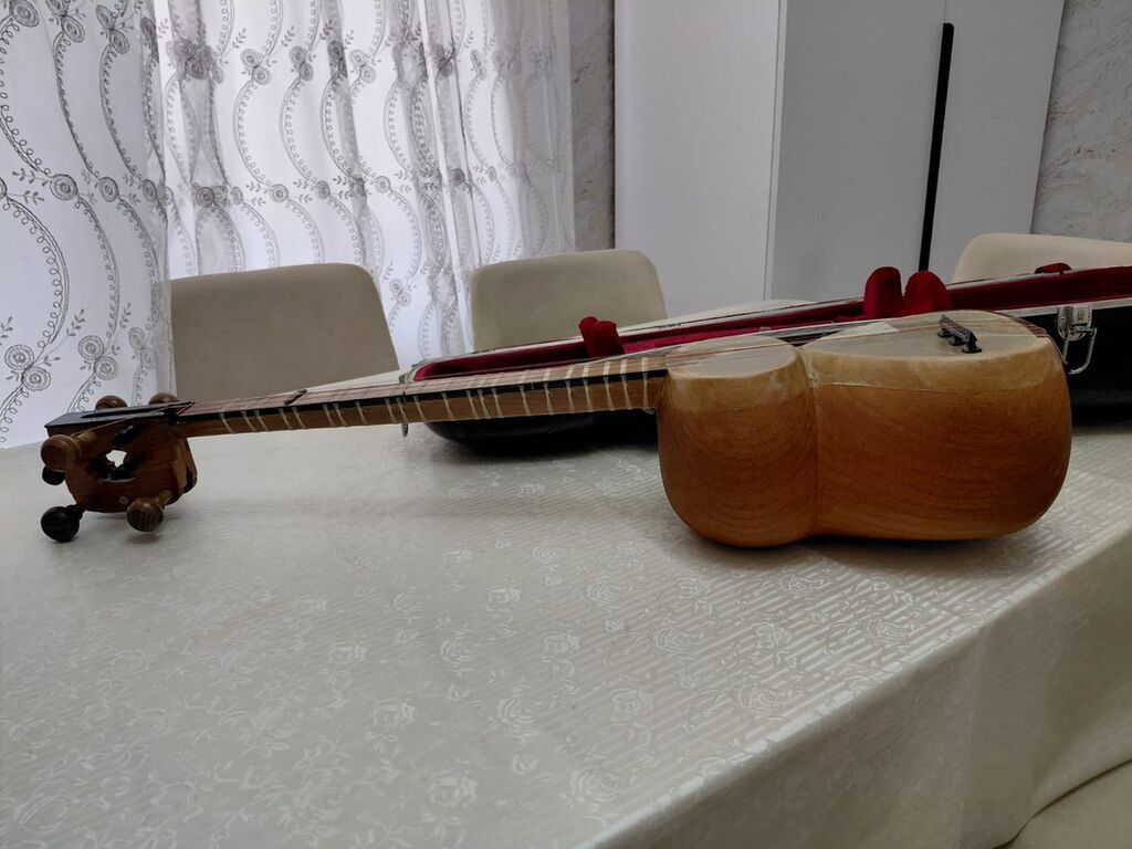 Məhsul: Tar (Azərbaycan milli simli musiqi aləti) + sərt futlyar — Mallar, Bakı (3)