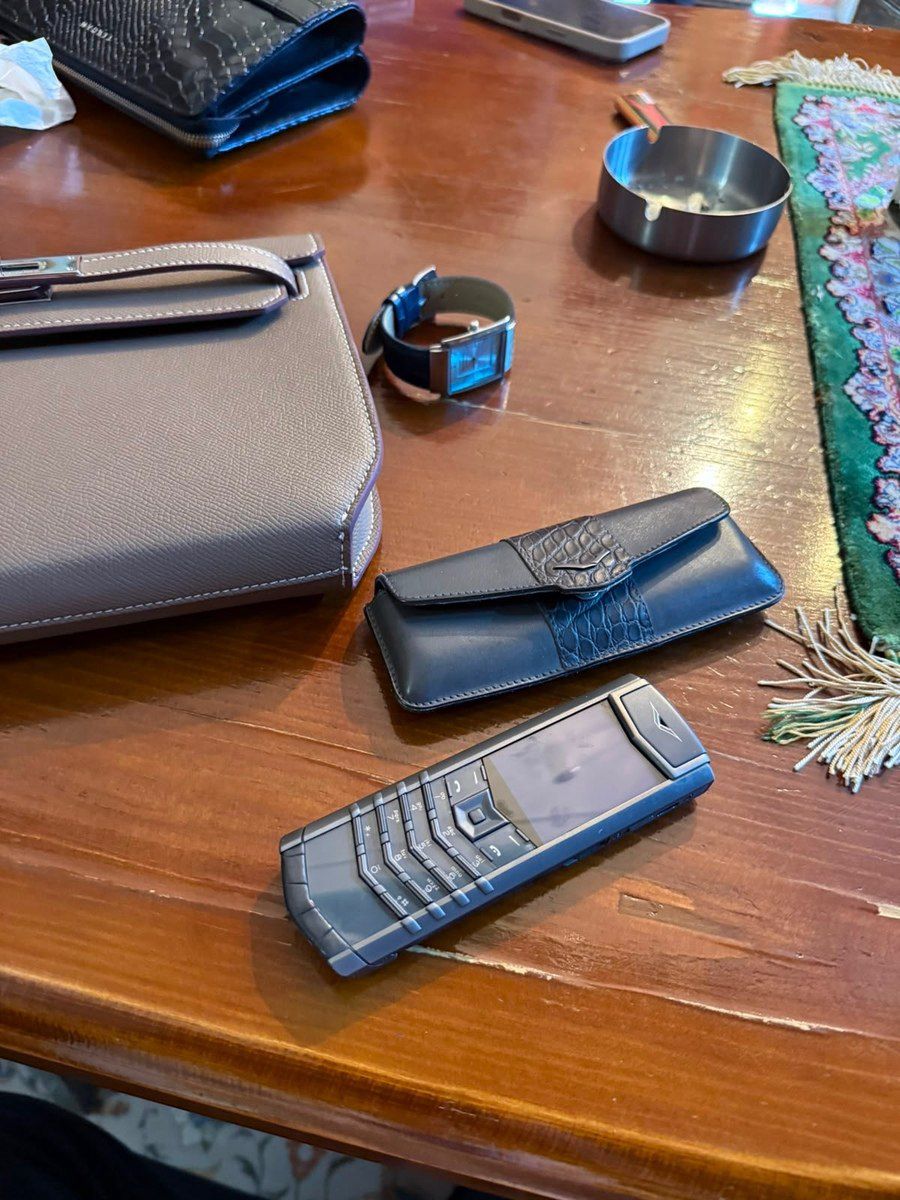 Vertu Signature S Design Stainless Steel Diamonds Black Alligator 4GB — Smartfonlar, Bakı (3)