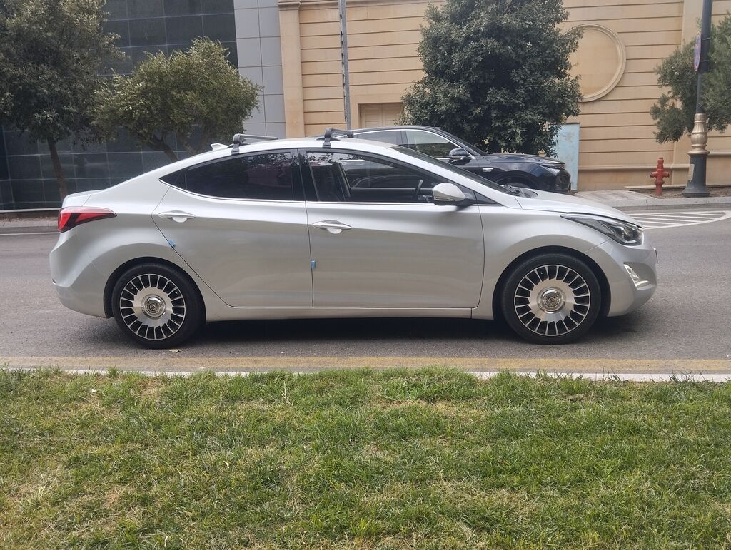 Hyundai Avante: 1.6 l 2015 il Sedan — Avto, Bakı (2)