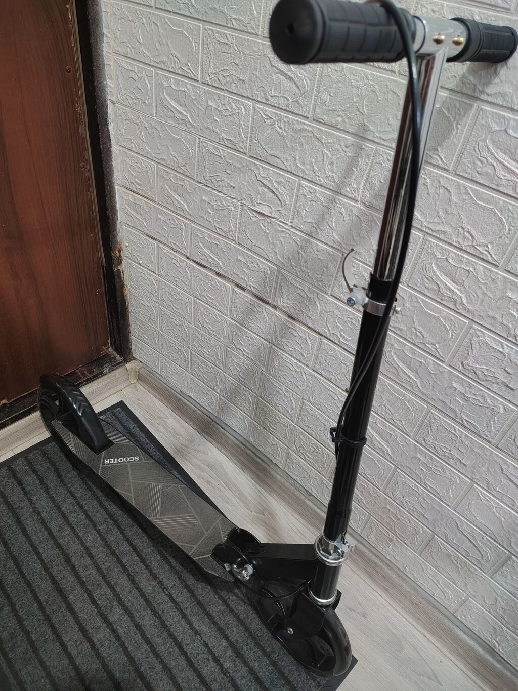 Şəhər üçün mexaniki skuter - Rəng: qara/gümüş - Material: möhkəm — Avto, Bakı