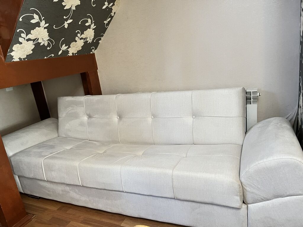 Açıq boz rəngdə, müasir dizaynlı divan acılır bazalıdı - Parça — Mebel, Bakı (2)