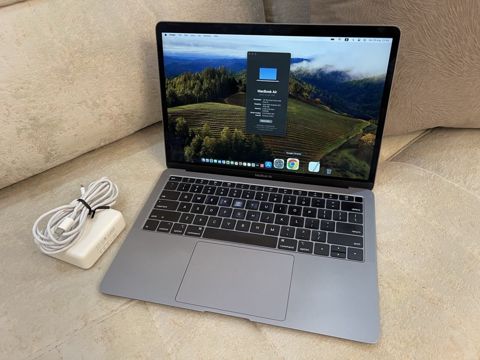 Apple MacBook Air 8GB RAM 256GB SSD — Bakı