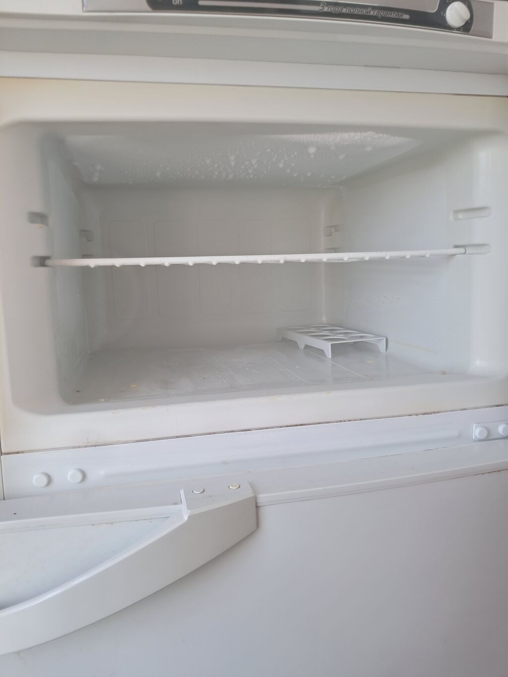Indesit iki qapılı soyuducu - Üst kamerası dondurucu, aşağı hissə — Soyuducular, Sumqayıt (3)