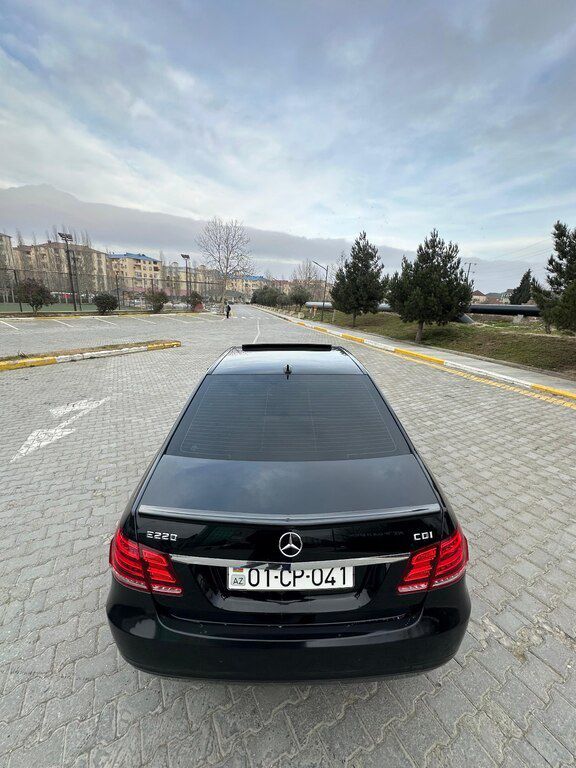 Mercedes E 220, 2.1 L, 2011 il, 239 000 km — Avtomobillər, Bakı (7)