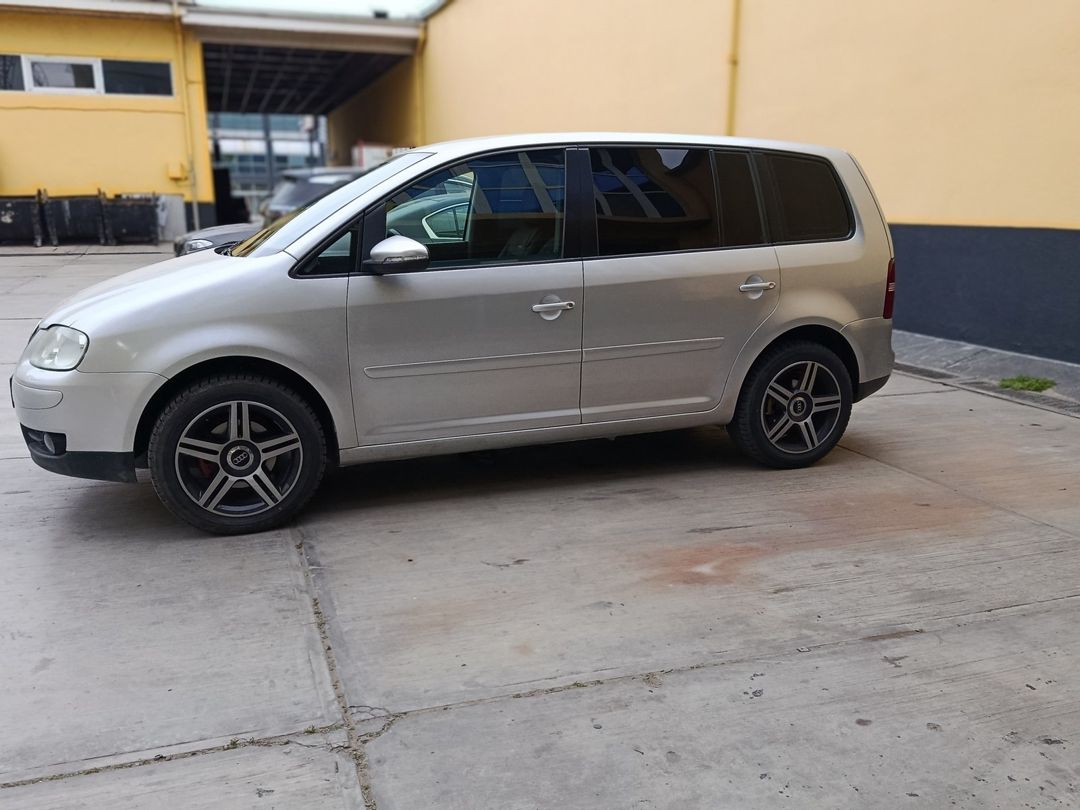 Volkswagen Touran, 2006 il — Avtomobillər, Bakı (2)
