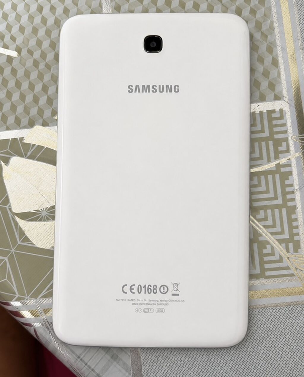 Samsung Galaxy Tab 3 7.0 planşet (model: SM-T210) - Rəng: ağ - Ekran — Samsung, Bakı (2)