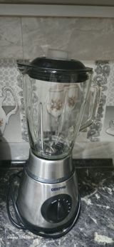 Geepas stasionar blender - Şüşə qab: 1,5 litr həcmli, ölçü şkalası — Kitchen appliances