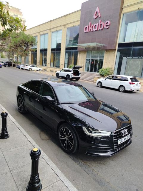 Audi A6, 2.8 L, 2014 il, 218 000 km — Bakı