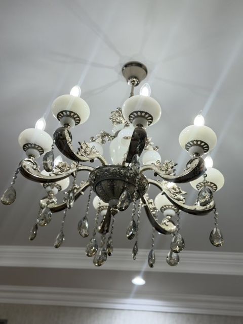 Çılçıraq, 8 lampa — Bakı