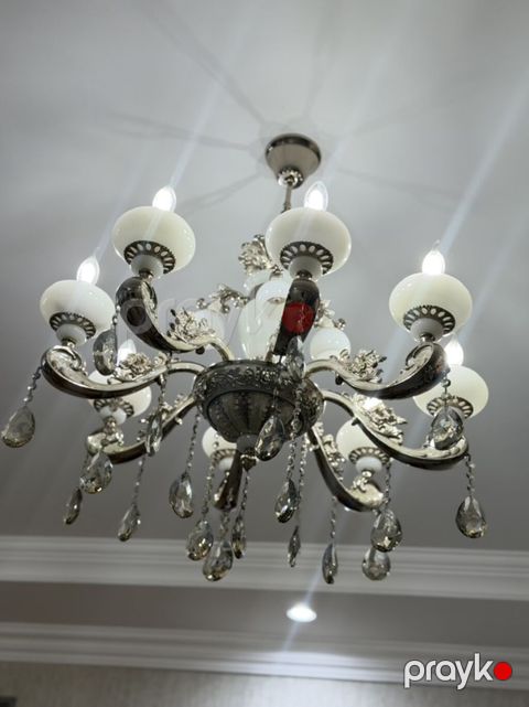 Çılçıraq, 8 lampa — Bakı
