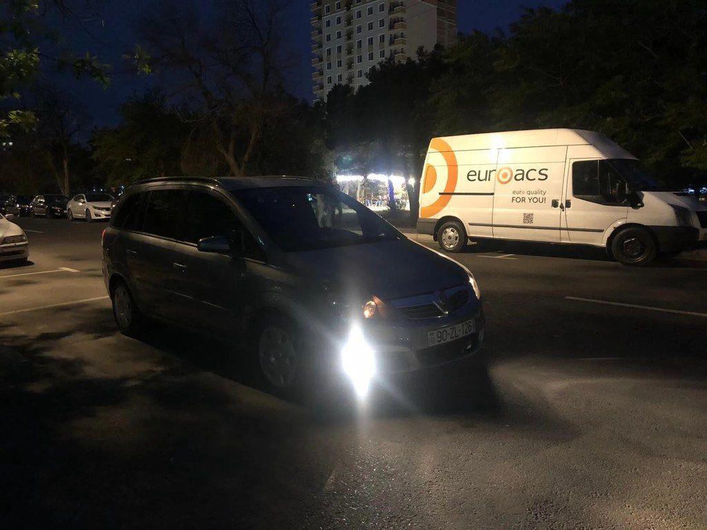Opel Zafira, 1.9 L, 2006 il, 272 500 km — Avtomobillər, Bakı (11)