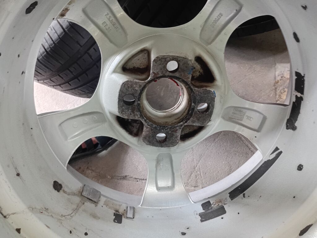 R16 Ronal catsiz svarksiz qiymet sondu unvan Qaracuxur — Avto, Bakı (3)
