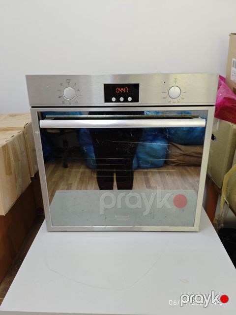 Hotpoint quraşdırılan soba - İstehsal: İtaliya - Enerji sinfi: A — Bakı