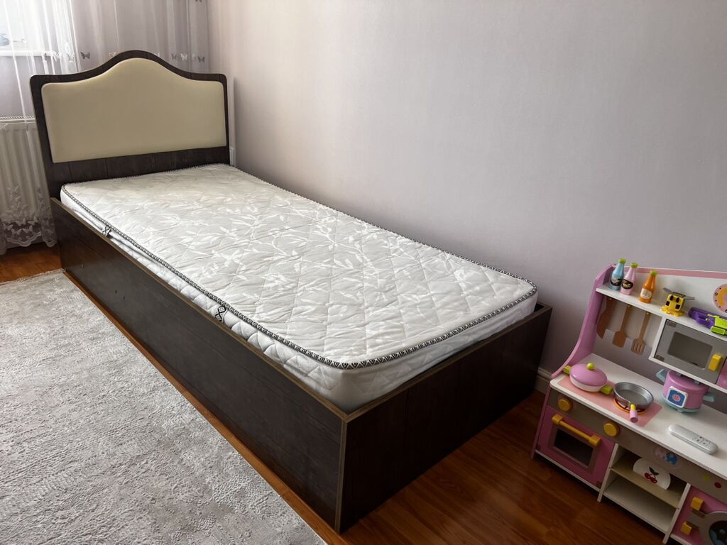İşlənmiş, Təknəfərlik çarpayı, Bazalı, Matras ilə, Siyirməsiz — Mebel, Qobu (4)