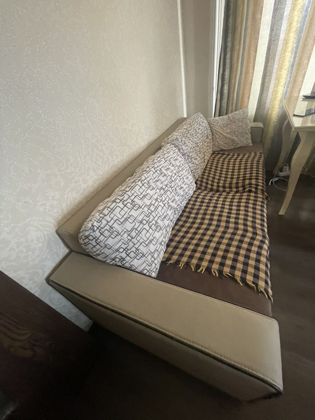 İki hissədən ibarət yumşaq mebel dəsti - Tərkib: 1 nəfərlik kreslo və — Mebel, Bakı (2)