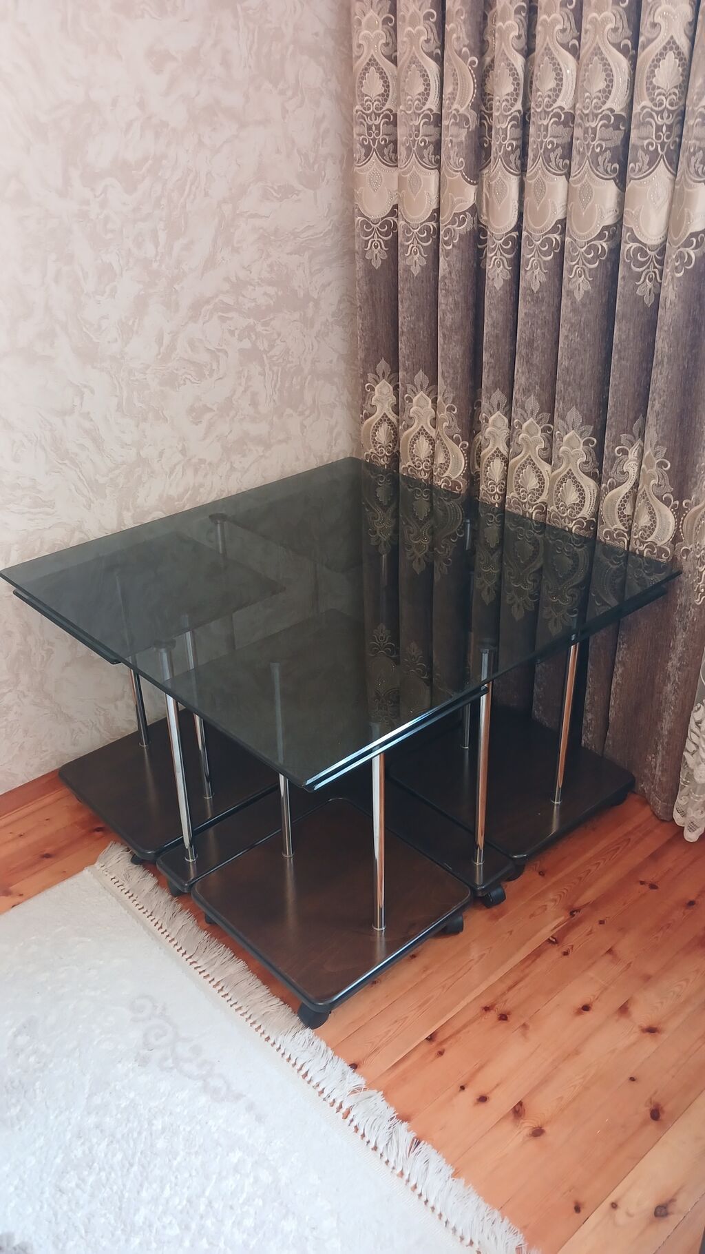 Qonaq otağı üçün, Yeni, Açılmayan, Kvadrat masa, 4 stul — Mebel, Bakı