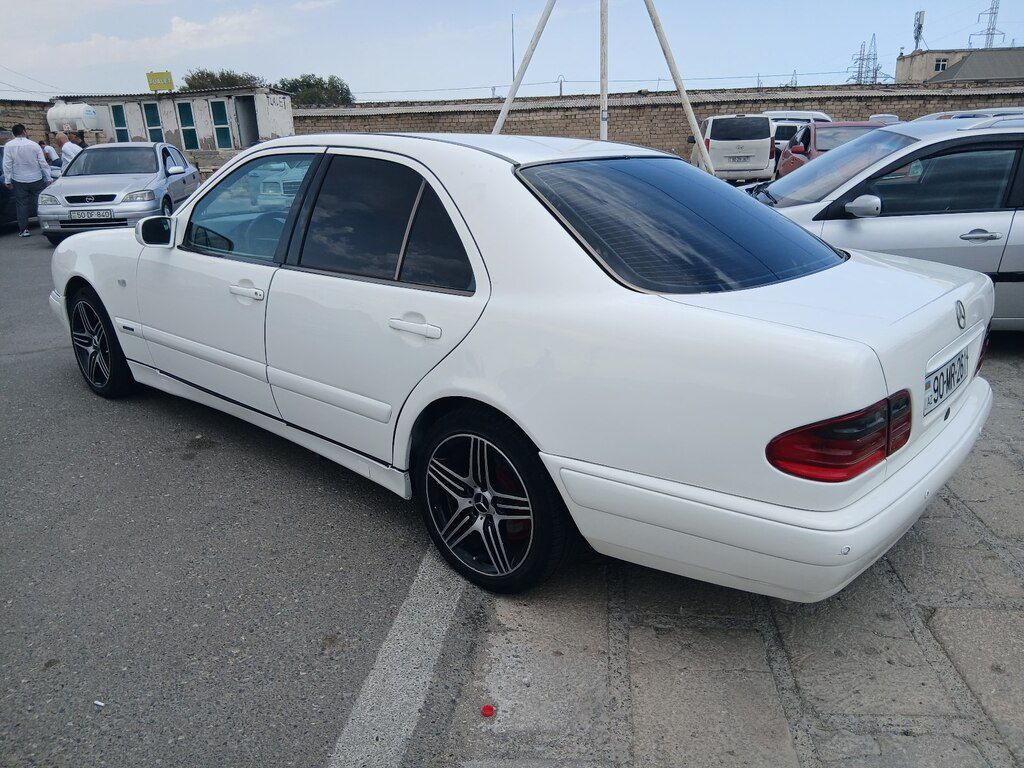 Mercedes E 240, 2.4 L, 1998 il, 489 000 km — Avtomobillər, Salyan (3)