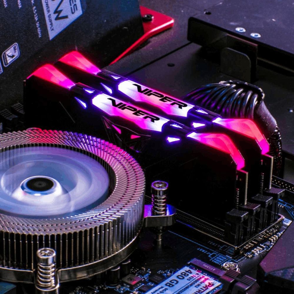 Patriot Viper rgb 32GB 3600MHZ CL18 udımm kıt bk PVR432G360C8K — Operativ yaddaş, Bakı (3)