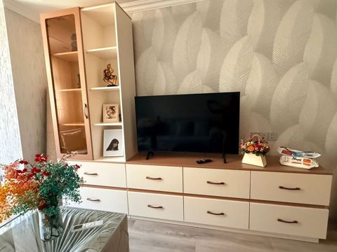 Yeni, TV stend — Sumqayıt