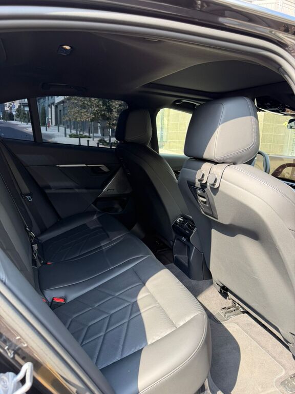 BMW 530, 2.0 L, 2024 il, 36 000 km — Avtomobillər, Bakı (2)