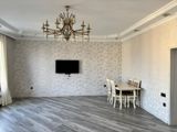 M.Ə.Rəsulzadə (Pasolka Kirov) qəsəbəsində 3 otaqlı full təmirli mənzil — Shad Group | Daşınmaz Əmlak — Квартира