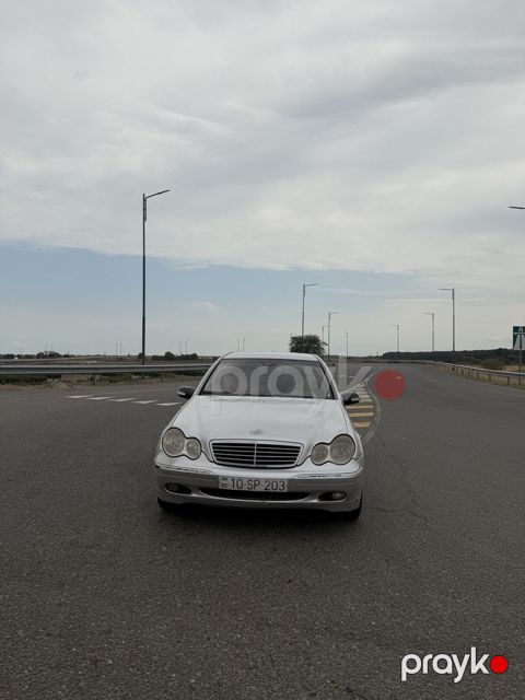 Mercedes C 200, 2.0 L, 2001 il, 358 000 km — Bakı