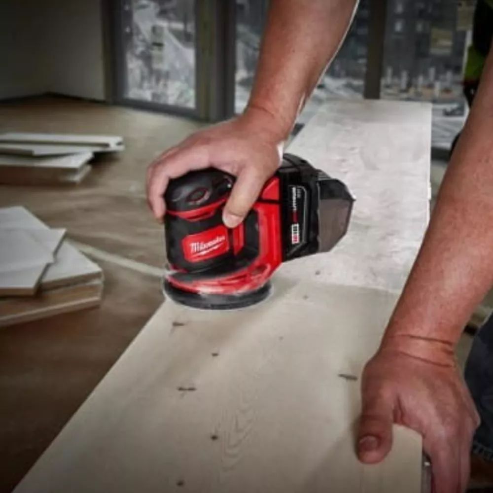 Cilalayıcı Milwaukee M18BOS125-0 / 18V — Mallar, Bakı (3)