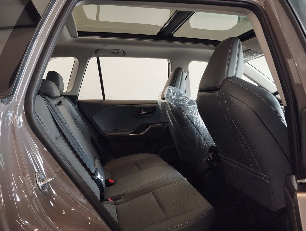 Toyota Wildlander, 2.0 L, 1.6 kWh, 2026 il, yeni — Avtomobillər, Bakı (7)