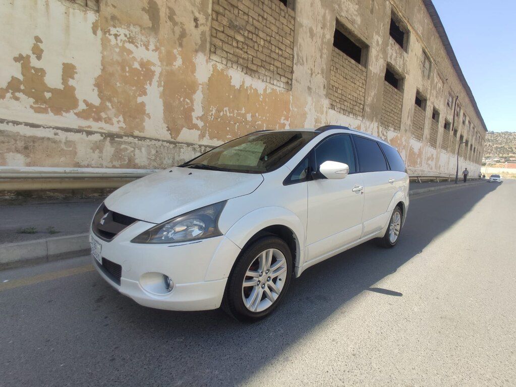 Mitsubishi Grandis, 2.4 L, 2005 il, 430 000 km — Avtomobillər, Bakı (3)