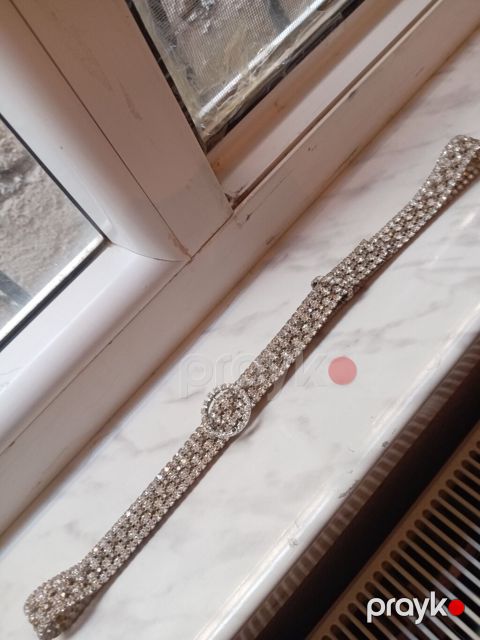 Zircon daşlı parlaq kəmər və toka dəsti - Material: gümüşü rəngli — Masazır