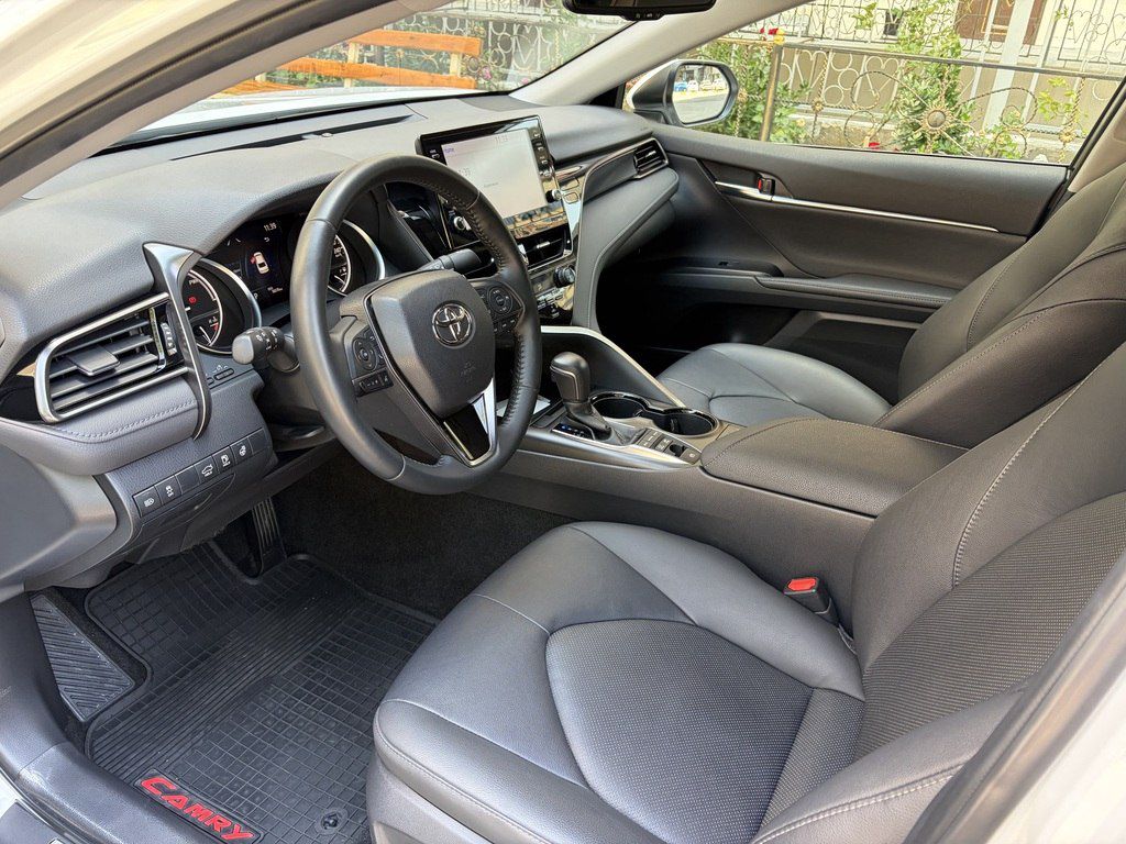 Toyota Camry, 2.5 L, 1.016 kWh, 2023 il, 16 200 km — Avtomobillər, Bakı (9)