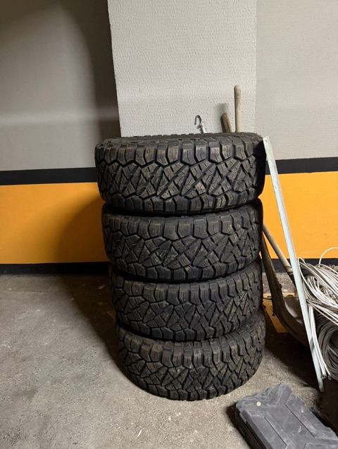 Ford F150 təkərləri 35x12.50 R20LT — Bakı