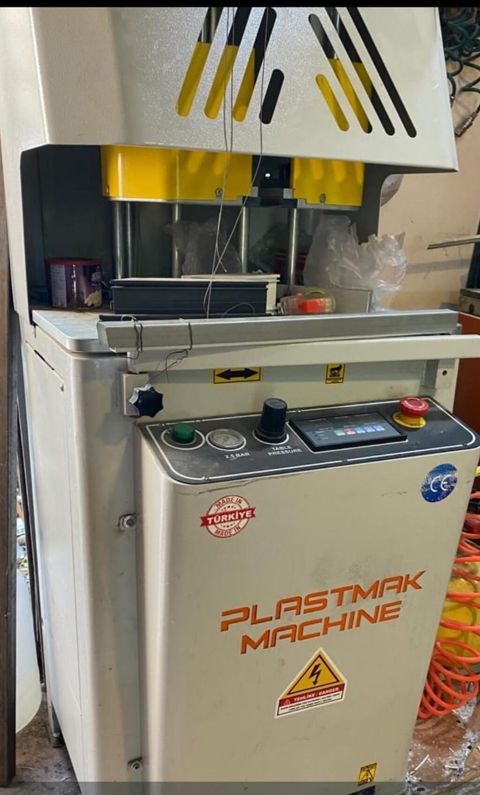 Plastik qapı-pəncərə sexi üçün svarka aparatı – Plastmak Machine