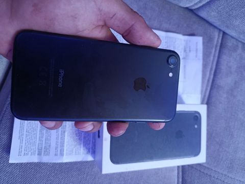 IPhone 7, 32 GB, Qara, Sənədlərlə — Cəlilabad