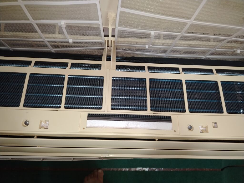Kondisioner yaxşı Vezyetadi 18-19mini 70kvadrat Gazi da var hem da 1 — Elektronika, Digah (6)