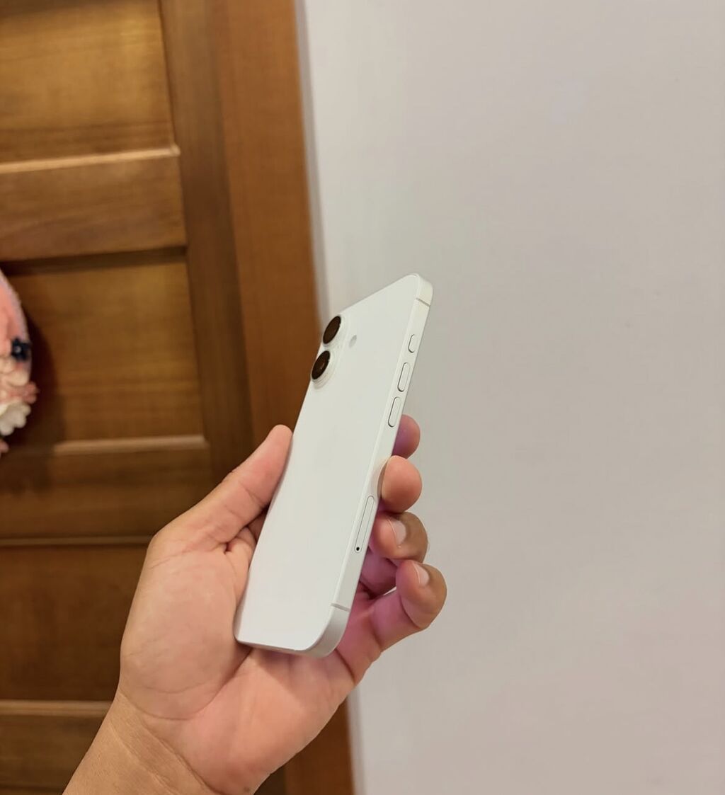 IPhone 16, 128 GB, Ağ, Zəmanət, Simsiz şarj, Face ID — Apple iPhone, Bakı (7)