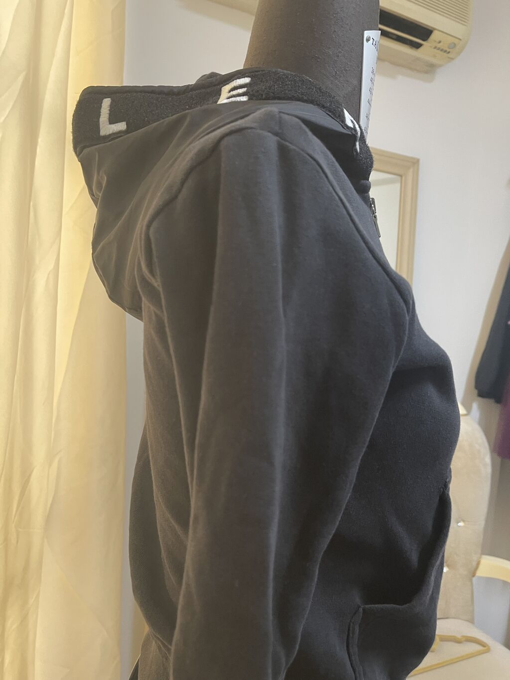 Svitşot, Moncler, S, rəng - Qara — Şəxsi əşyalar, Bakı (3)