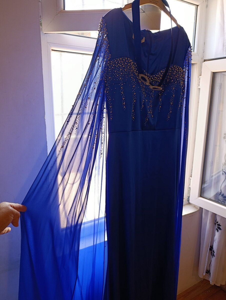 Ziyafət donu — Şəxsi əşyalar, Bakı (4)