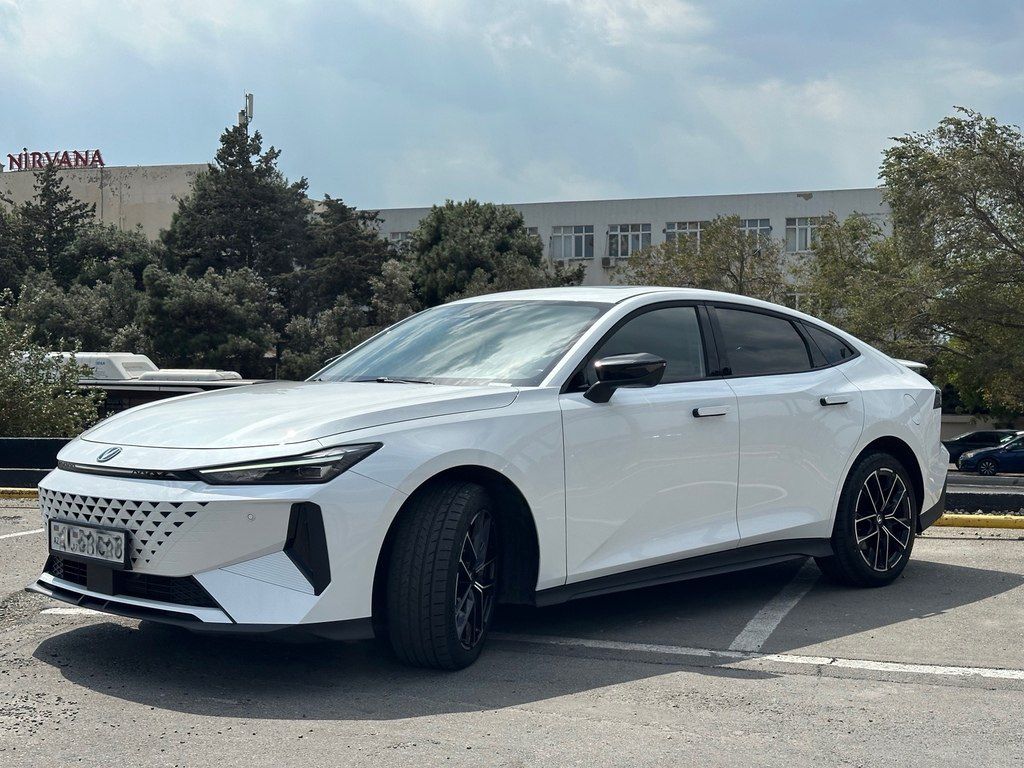 Changan Uni-V iDD, 1.5 L, 18.4 kWh, 2024 il, 13 500 km — Avtomobillər, Bakı (5)