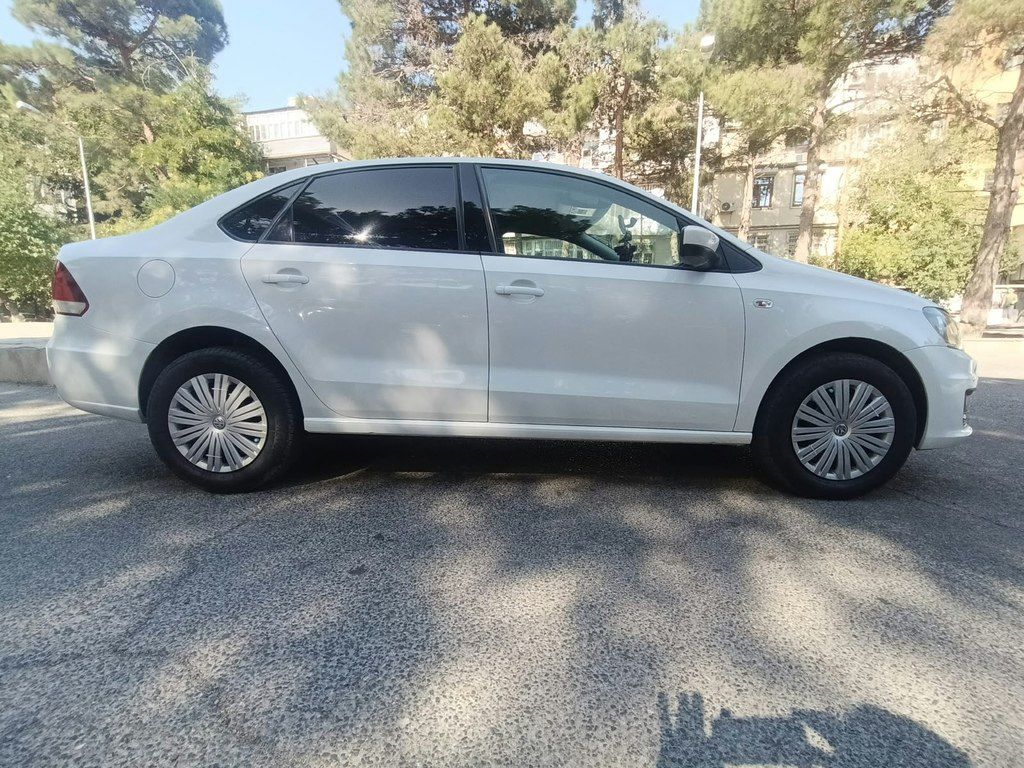 Volkswagen Polo, 1.6 L, 2018 il, 139 000 km — Avtomobillər, Bakı (5)