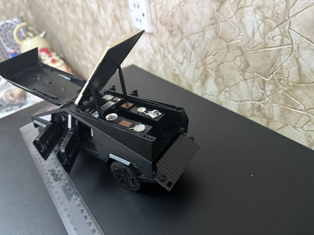 Masaüstü təşkilatçı – “Cybertruck” dizaynlı,metaldan Xüsusiyyətlər — Gözəllik və sağlamlıq, Bakı (3)