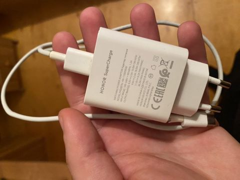 Honor x8b ariginal üstən çıxma adapter satılır bugün ərzində qiyməti — Bakı