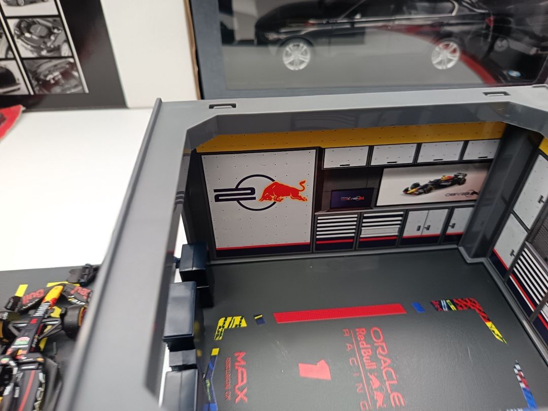 Pit Stop Red Bull dioarama 1/43 — Kolleksiyalar, Bakı (2)
