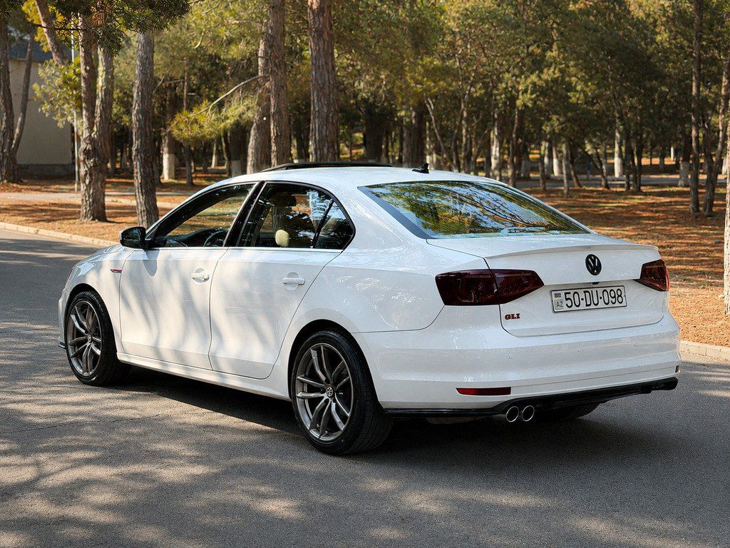 Volkswagen Jetta, 1.8 L, 2016 il, 135 000 km — Avtomobillər, Bakı (11)