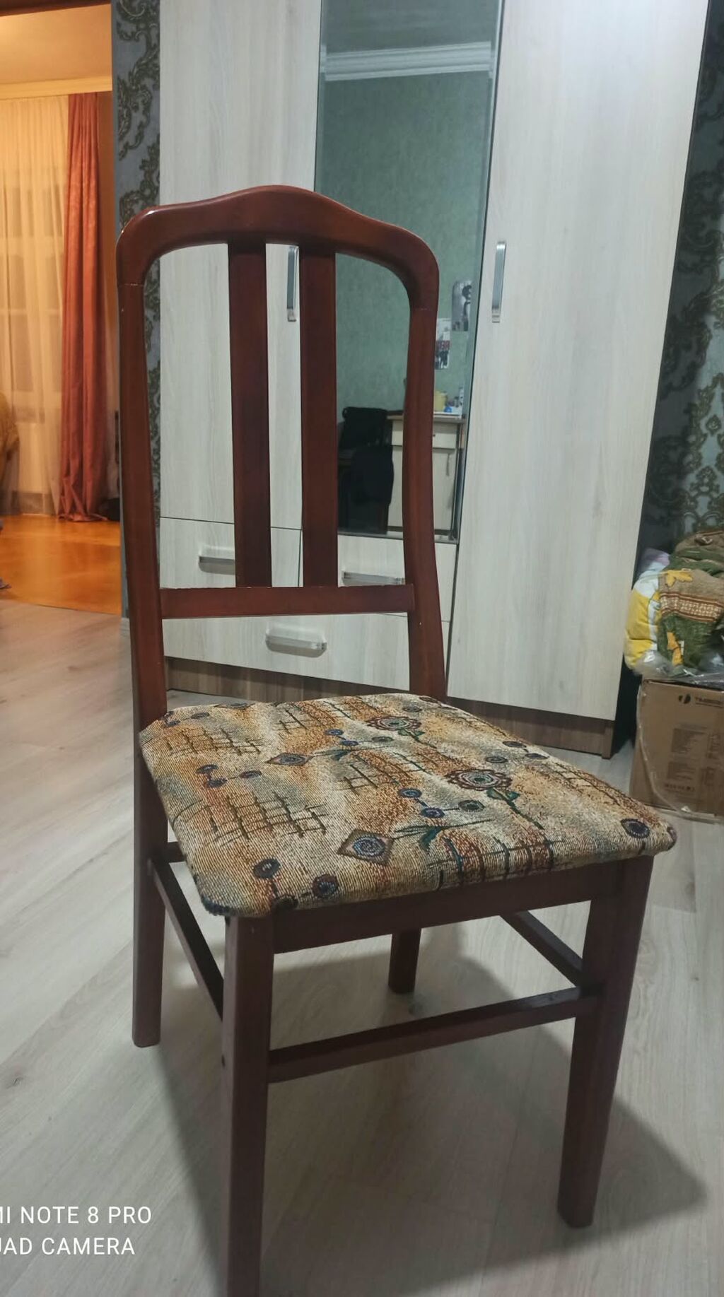 Taxta karkaslı nahar/mətbəx stulu 80Azn-6 Ədəddi - Material: bərk — Stullar, Digah