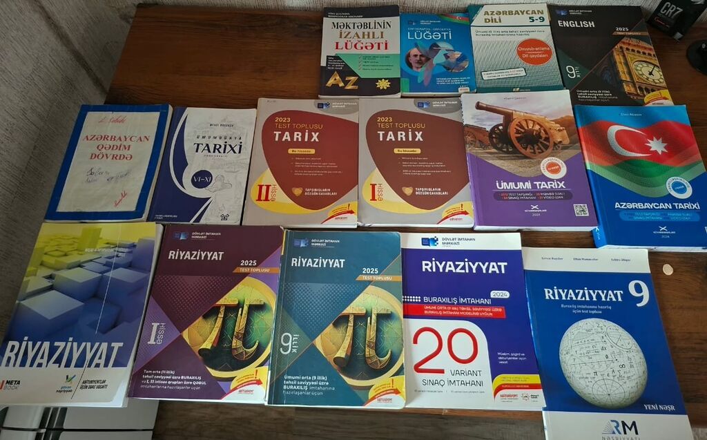 Kitablar çox yaxşi vəziyəttədir bəziləri heç istifadə olunmuyub biri 2 — Kitablar və jurnallar, Bakı