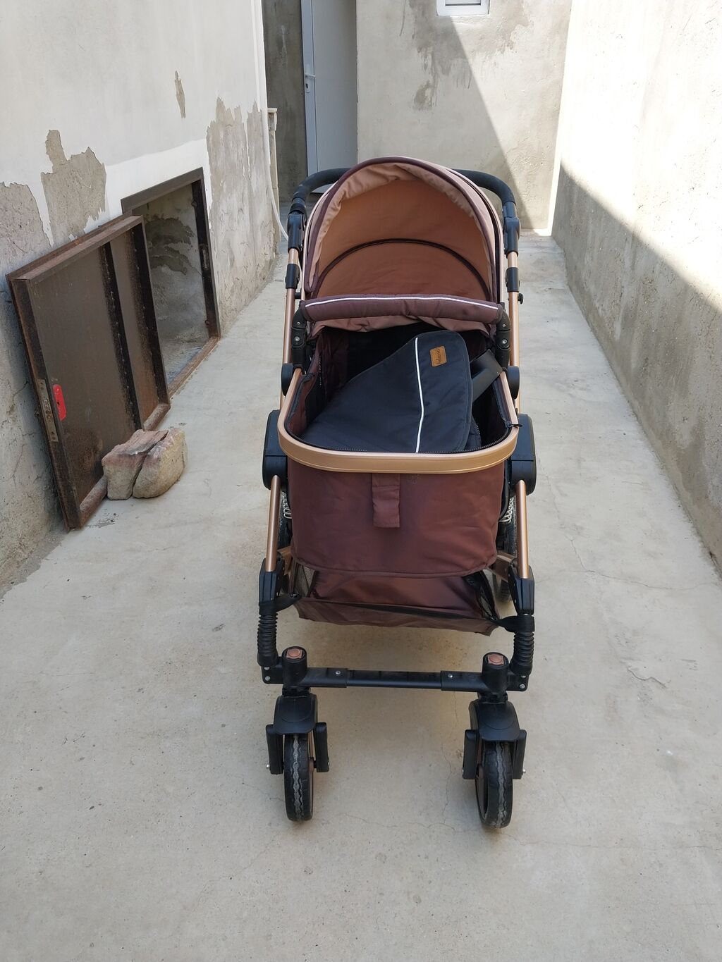 Uşaq arabası – çoxfunksiyalı, qatlanan model Xüsusiyyətlər: - 2-in-1 — Mallar, Sumqayıt