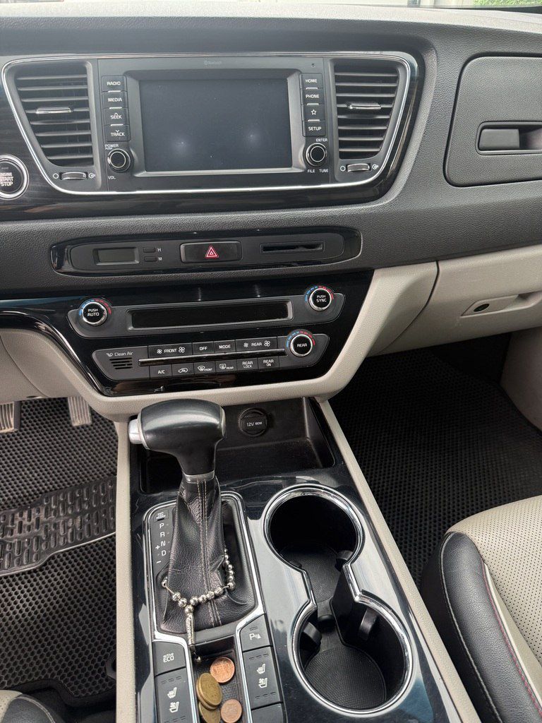 Kia Carnival, 2.2 L, 2019 il, 125 000 km — Avtomobillər, Bakı (8)